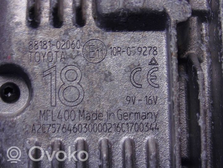 Toyota Auris E180 Priekinio stiklo kamera 8818102060