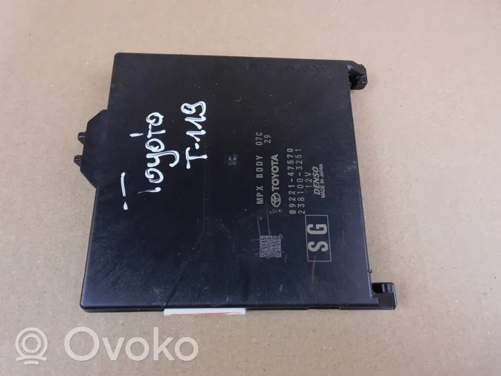 Toyota Prius (XW50) Module confort 8922147570