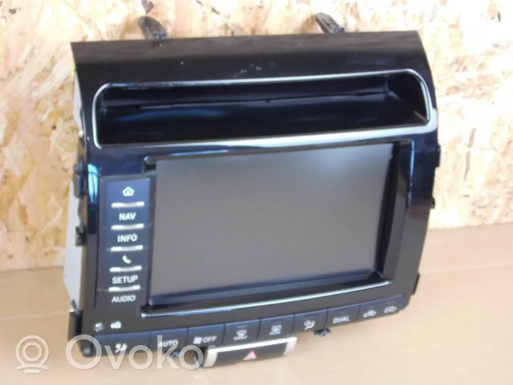 Toyota Land Cruiser (J200) Monitori/näyttö/pieni näyttö 8611060120
