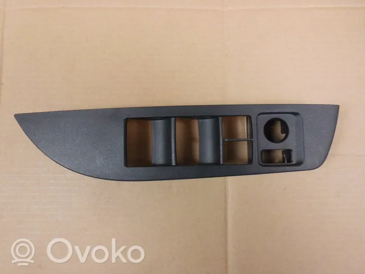 Toyota Corolla E210 E21 Support bouton lève vitre porte avant 7423202J70