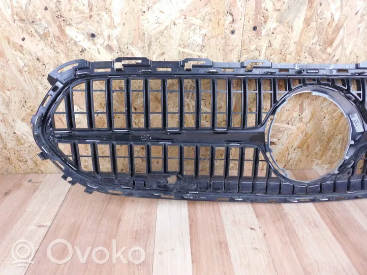 Mercedes-Benz C W206 Grille de calandre avant A2068883800