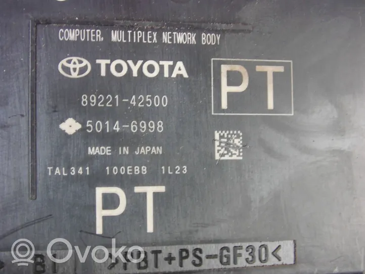 Toyota RAV 4 (XA50) Module confort 8922142500