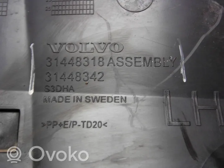 Volvo XC40 Lokasuojan lista (muoto) 31448318