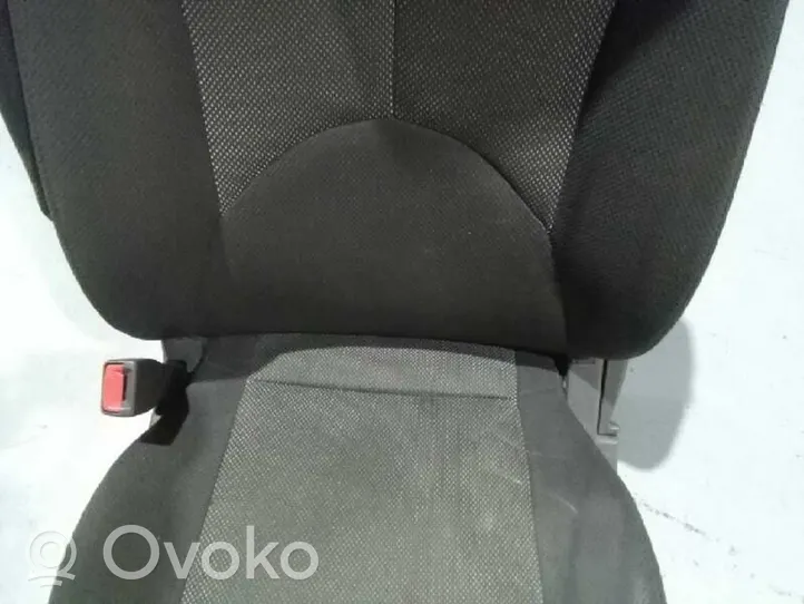 KIA Rio Fotel przedni kierowcy 