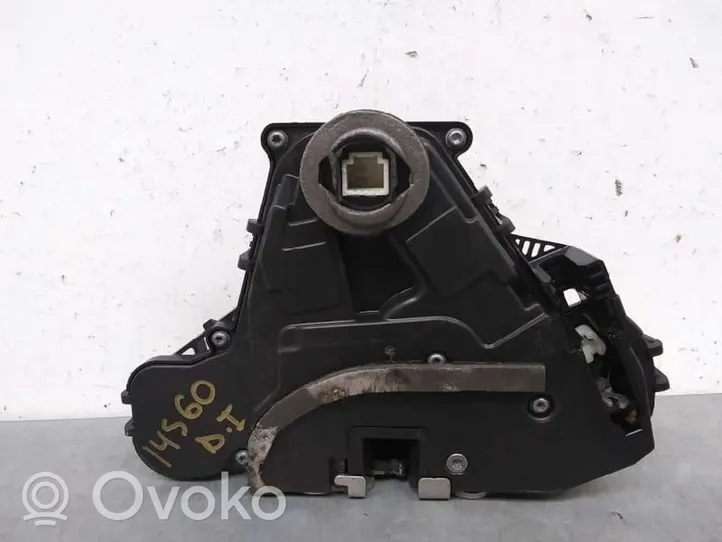 Renault Captur Zamek drzwi przednich 805034935