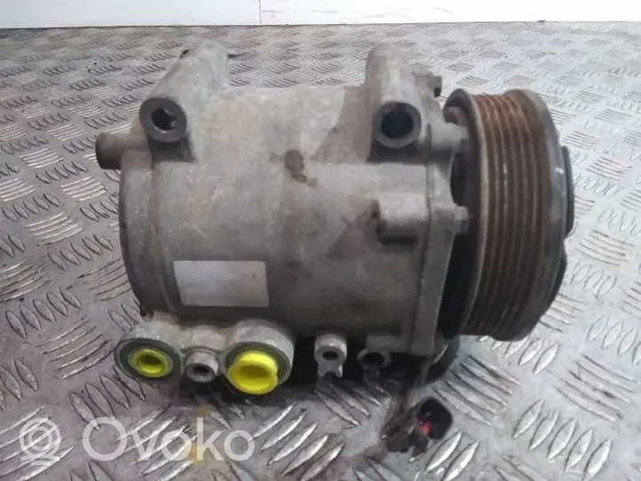 Ford Fiesta Ilmastointilaitteen kompressorin pumppu (A/C) 8V5119D629DF