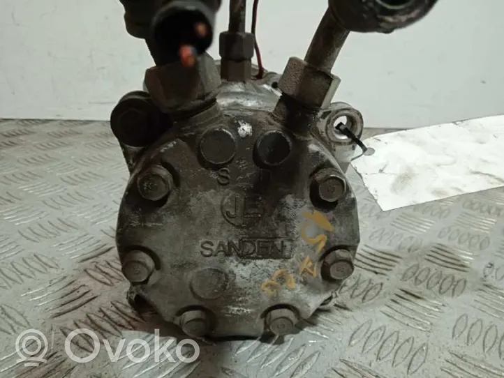 Opel Movano B Air conditioning (A/C) compressor (pump) S8220