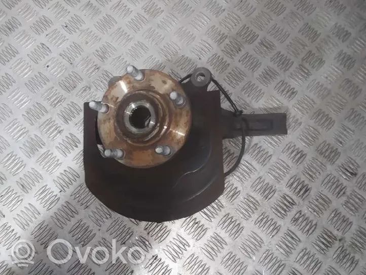 Nissan Qashqai+2 Fusée d'essieu de moyeu de la roue avant 40015JD040