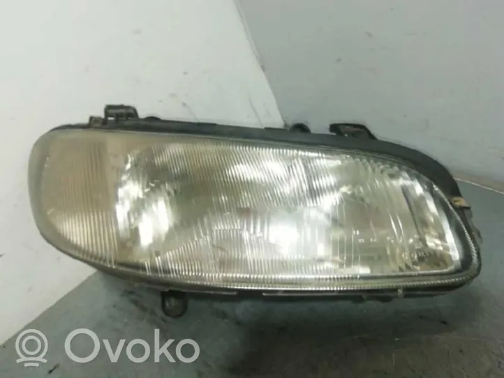 Opel Omega B1 Phare frontale 90457762