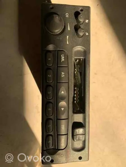 Opel Corsa B Unidad de control de sonido audio HiFi 7649852520