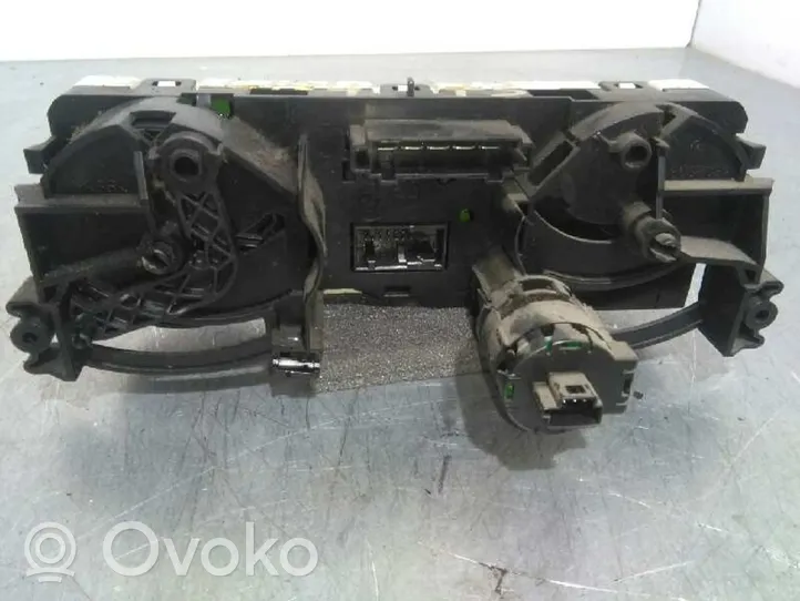 Mitsubishi Colt Ilmastoinnin ohjainlaite/moduuli 69667301