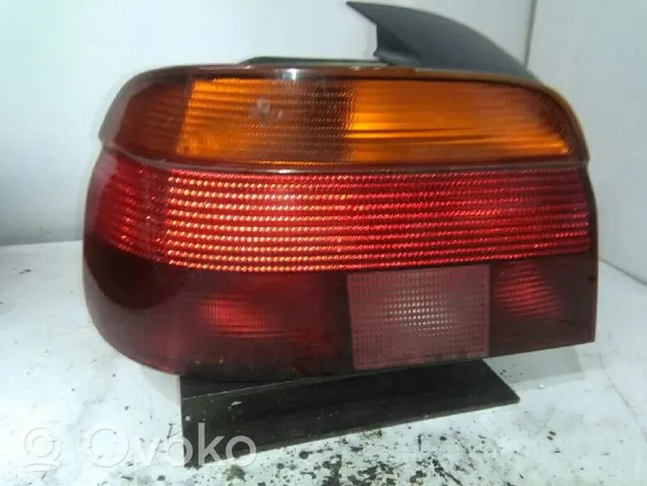 BMW 5 E39 Lampa tylna 8358031