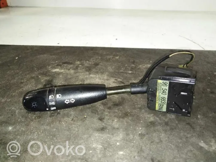 Daewoo Kalos Lenkstockschalter Kombischalter Blinkerhebel / Lichthebel 96540683