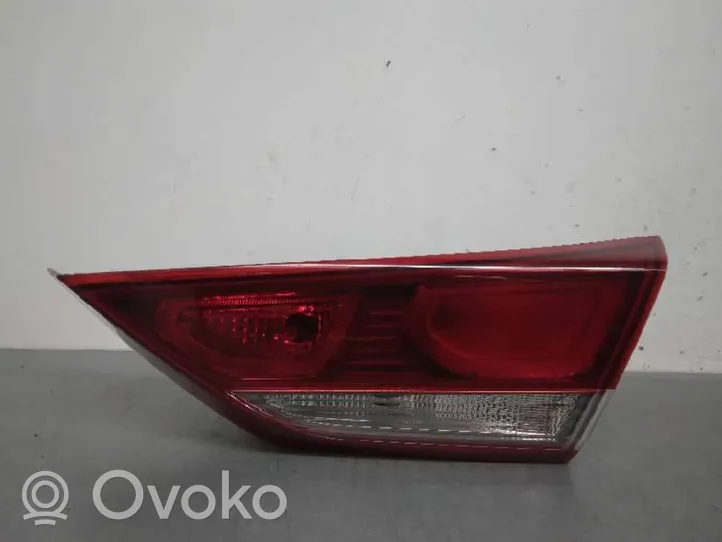 Hyundai Elantra VI Lampa tylna 92404F2010