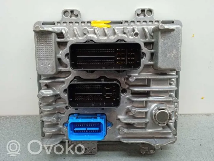 Opel Astra J Sterownik / Moduł ECU 55484738