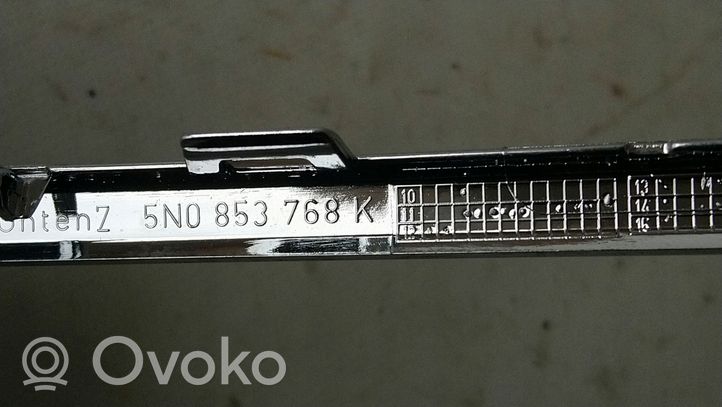 Volkswagen Tiguan Maskownica / Grill / Atrapa górna chłodnicy 5N0853768K