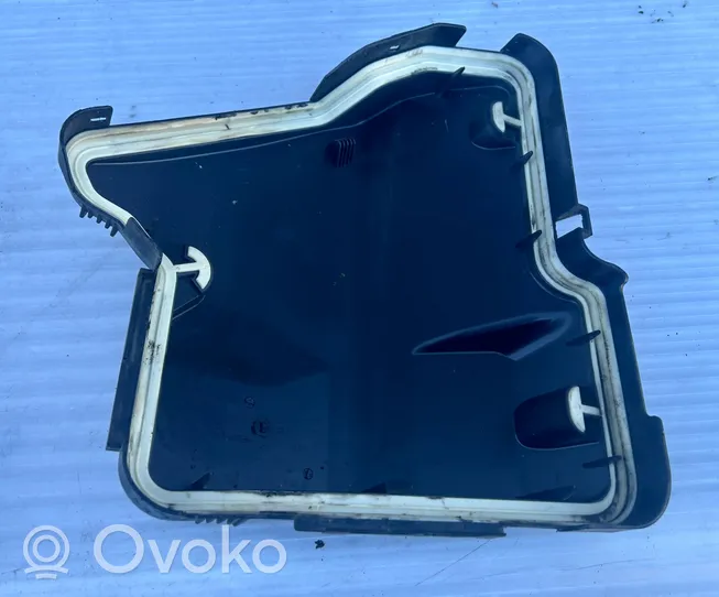 BMW X5 E70 Coperchio scatola dei fusibili 7555102