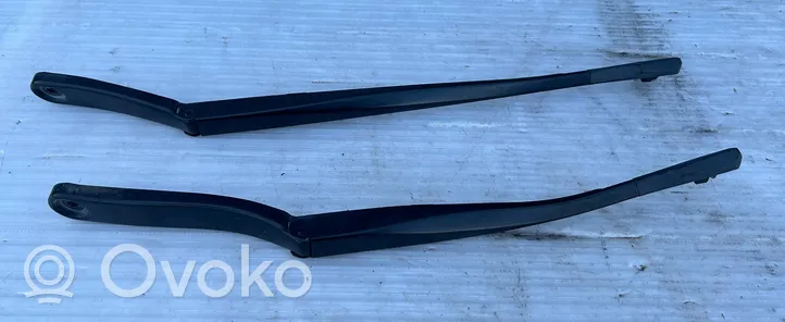 BMW 7 F01 F02 F03 F04 Front wiper blade arm 7182459