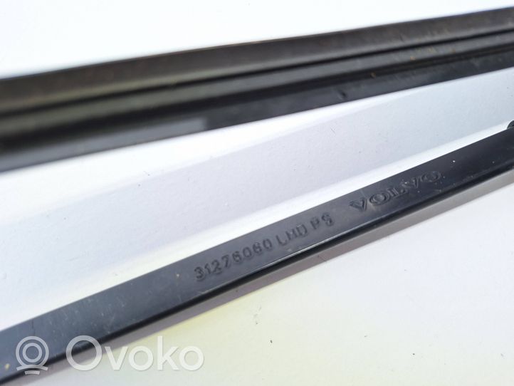 Volvo V40 Cross country Windshield/front glass wiper blade 31276060