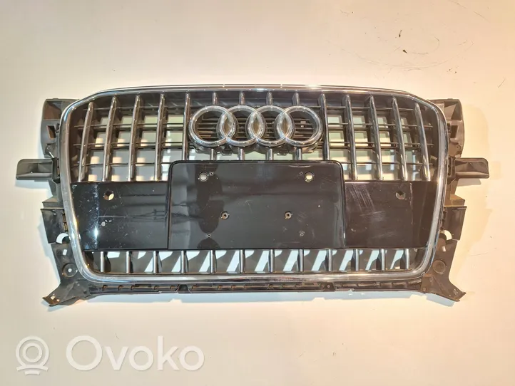 Audi Q5 SQ5 Etupuskurin ylempi jäähdytinsäleikkö 8R0853692B