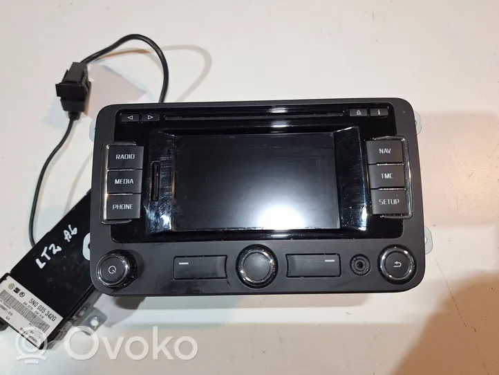 Skoda Superb B6 (3T) Panel / Radioodtwarzacz CD/DVD/GPS 3T0035192R