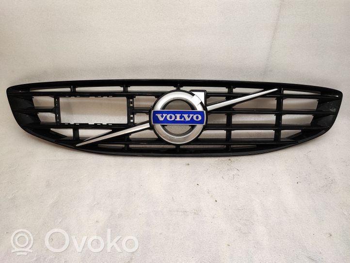 Volvo V60 Grotelės priekinės 31383471