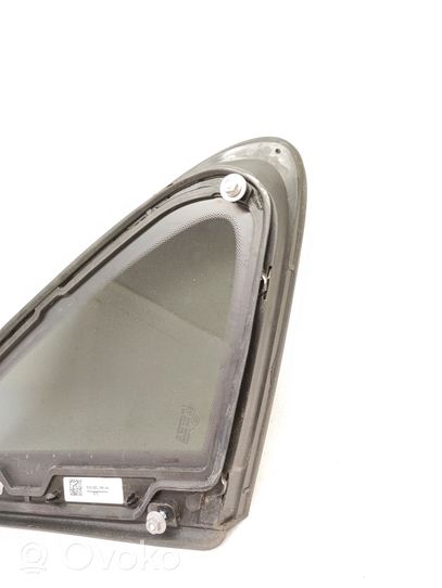 Porsche Macan Rear side window/glass 95B845298XN