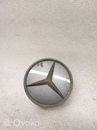 Mercedes-Benz C W205 Enjoliveur d’origine 