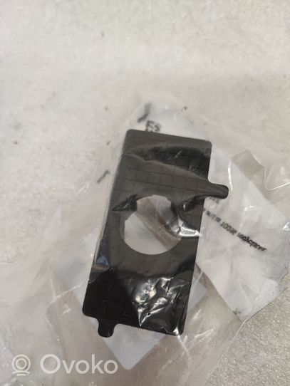 Volvo XC40 Supporto posteriore per il sensore di parcheggio (PDC) 31407975