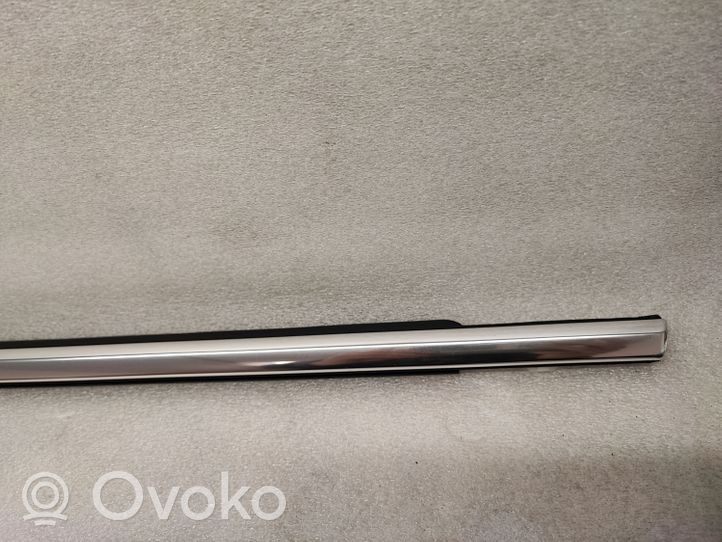 Volvo S60 Katon muotolistan suoja 32229802