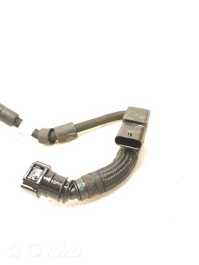 BMW 4 G22 G23 G24 G26 Tuyau d'alimentation conduite de carburant 8579955