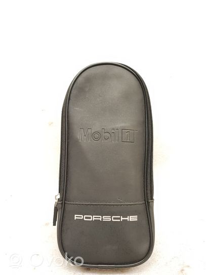 Porsche Macan Cassetta degli attrezzi 