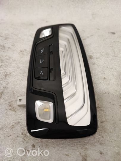 BMW 5 G30 G31 Illuminazione sedili posteriori 43684861401