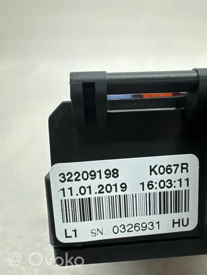 Volvo XC90 Fuse module 32209198