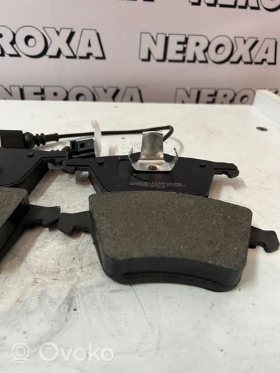 Volkswagen Touareg I Brake pads (front) LP1950