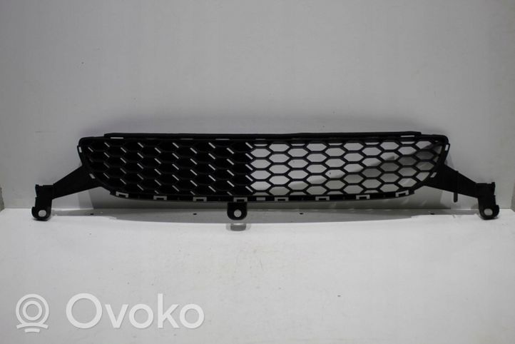 Toyota Aygo AB10 Kratka dolna zderzaka przedniego 531120H040