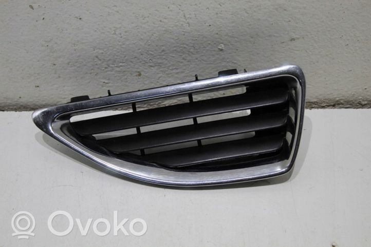 Renault Megane I Grille calandre supérieure de pare-chocs avant 7700428964