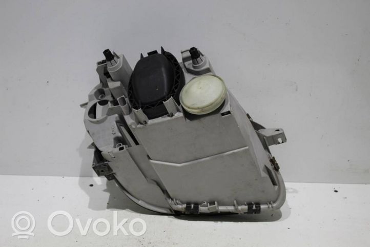 Mercedes-Benz SLK R170 Lampa przednia A1708202361