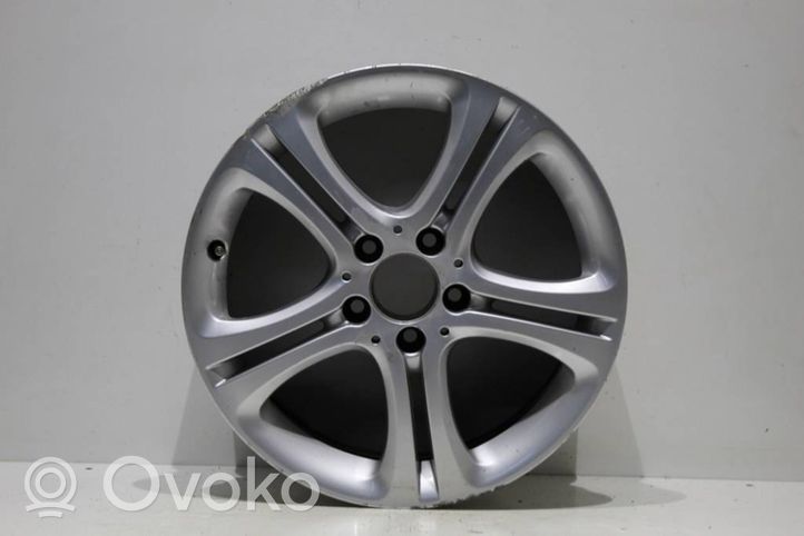 Mercedes-Benz B W246 W242 R17-alumiinivanne A2464010100