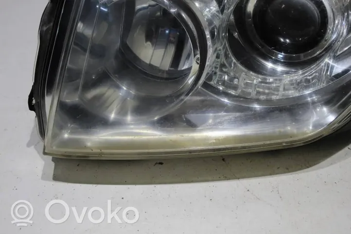 Mitsubishi Pajero Headlight/headlamp 