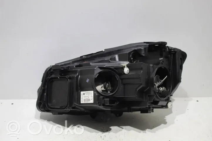 Mercedes-Benz A W176 Lampa przednia A1768203961