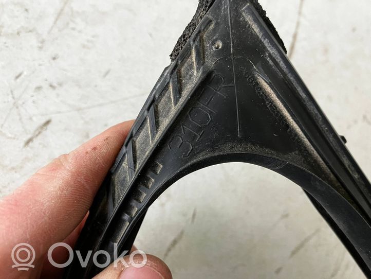 Toyota RAV 4 (XA50) Joint d'étanchéité de vitre avant 68141-42120