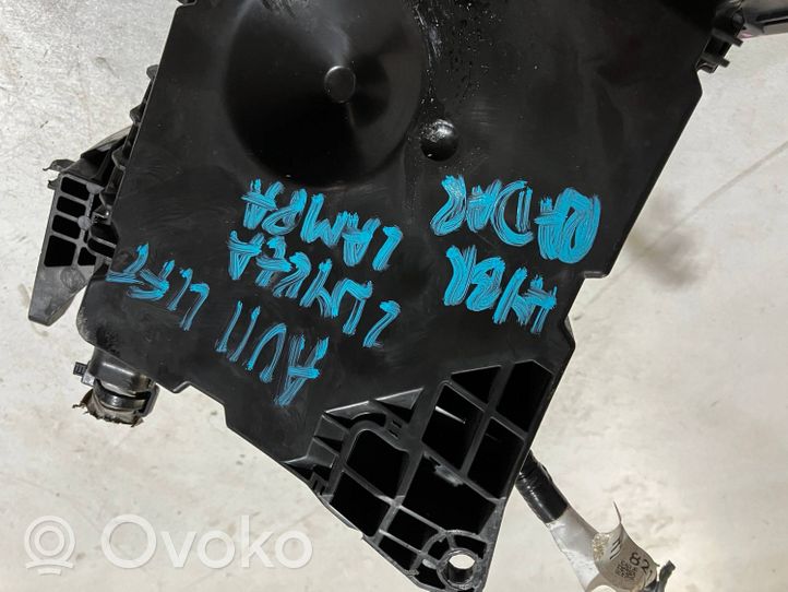 Toyota Auris E180 Coperchio scatola dei fusibili 8266202B71