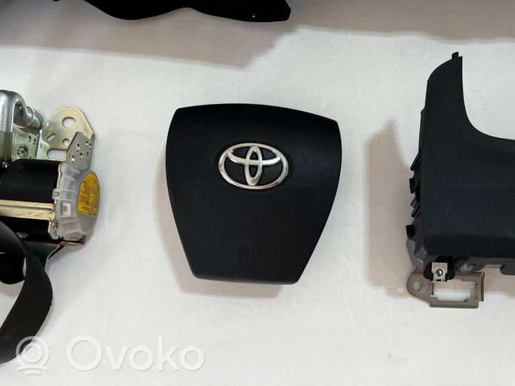 Toyota Prius (XW30) Deska rozdzielcza 