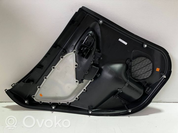 Toyota Yaris XP210 Takaoven verhoilu 67630-K0120-C1