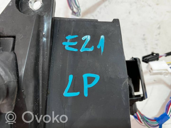 Toyota Corolla E210 E21 Проводка передних дверей 821520ZY90