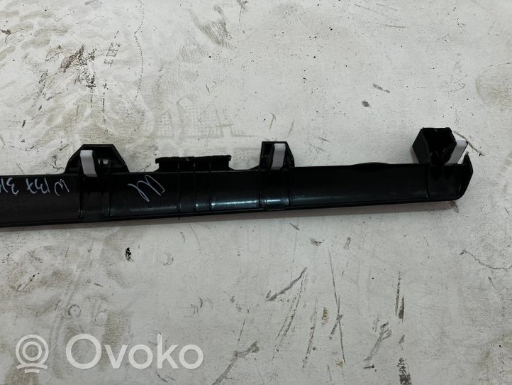 Toyota Auris E180 Panelės apdailos skydas (centrinis) 5541202430