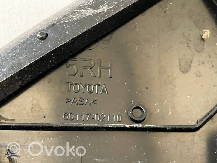 Toyota Auris E180 Etupyöräkotelon koristelista 6011702110