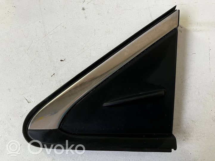 Toyota Corolla E210 E21 Rivestimento dell’estremità del parafango 6011802250