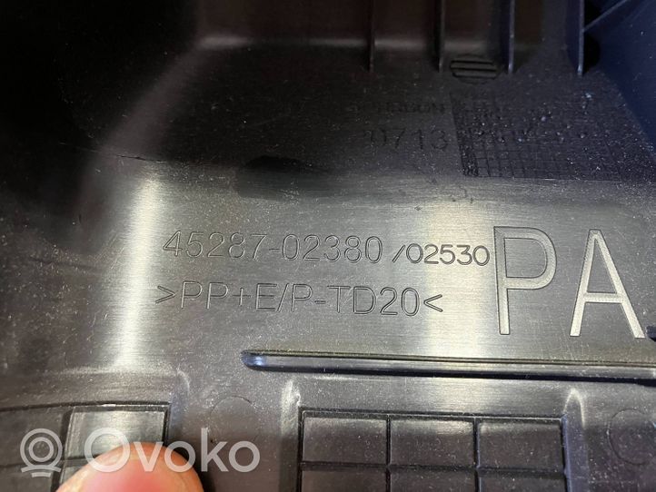 Toyota Auris E180 Ohjauspyörän pylvään verhoilu 4528702380